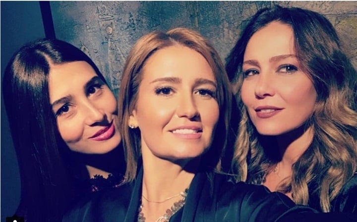 بالصور - تعرّفوا الى رشا شقيقة النجمات حلا وهنا ومايا شيحة... قالوا انها اجملهن!