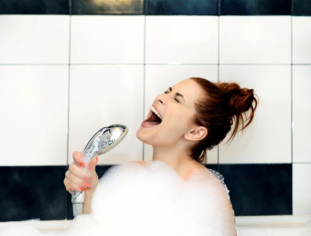 طريقة الاستحمام تؤثر على نضارة بشرتك... انتبهي!!