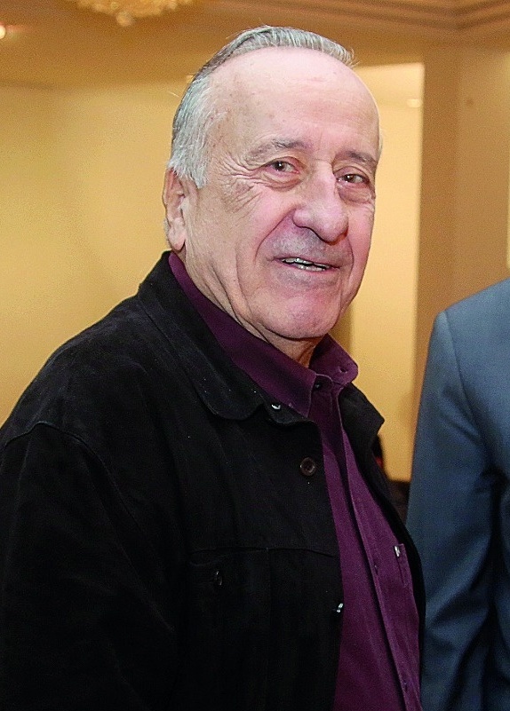 المرأة هي الأمل