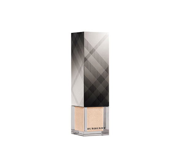 Burberry Runway Fresh Glow Luminous Fluid Base in Nude Radiance no.01