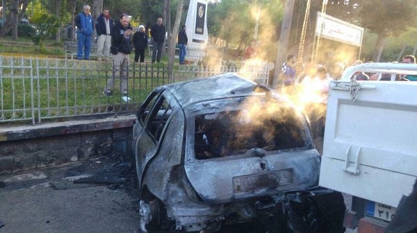 بالصور - وفاة 3 أشخاص حرقاً إثر حادث سير.. إليكم التفاصيل