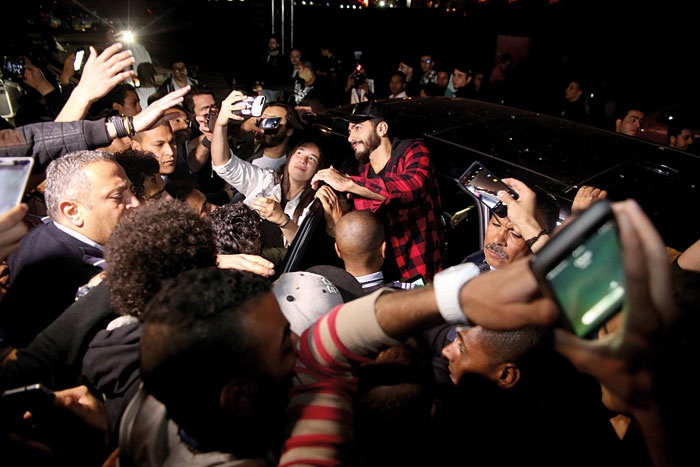 مفاجآت تامر حسني في حفلة الجامعة الأميركيّة