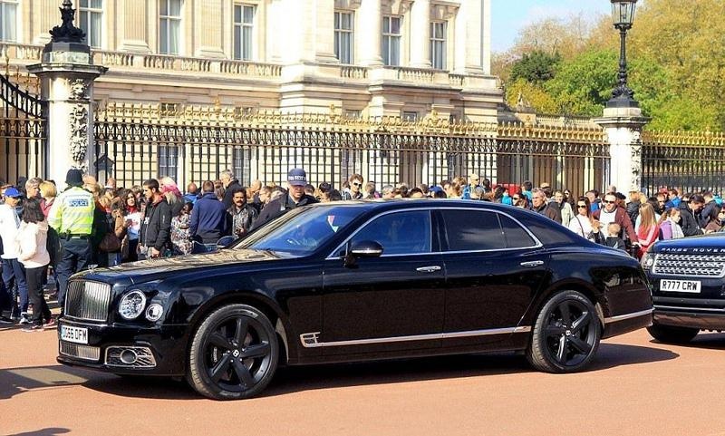 بالصور - الأمير ويليام يكرّم فيكتوريا بيكهام.. إليكم التفاصيل