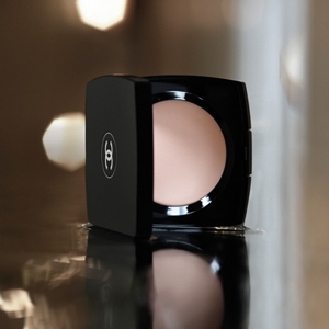 بودرة الوجه المضغوطة