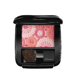 بودرة الخدود المترفة