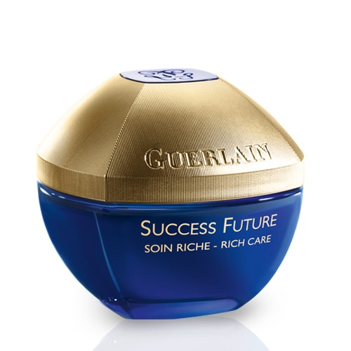 كريمات العناية المسائية لترميم البشرة