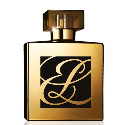 كارين خوري النائب الأول للرئيس في قسم تطوير العطور عالميا...