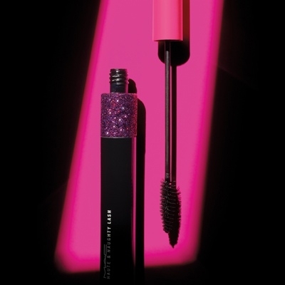 الماسكارا العصرية للمرأة المتألقة