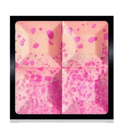 بودرة التألق الوردية