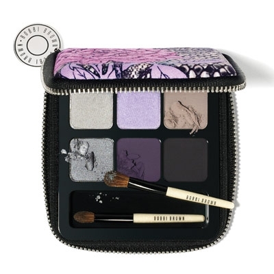 ظلال الجفون المضيئة والمتألقة