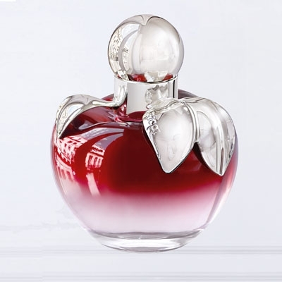 عطر 'نينا' Nina الجديد