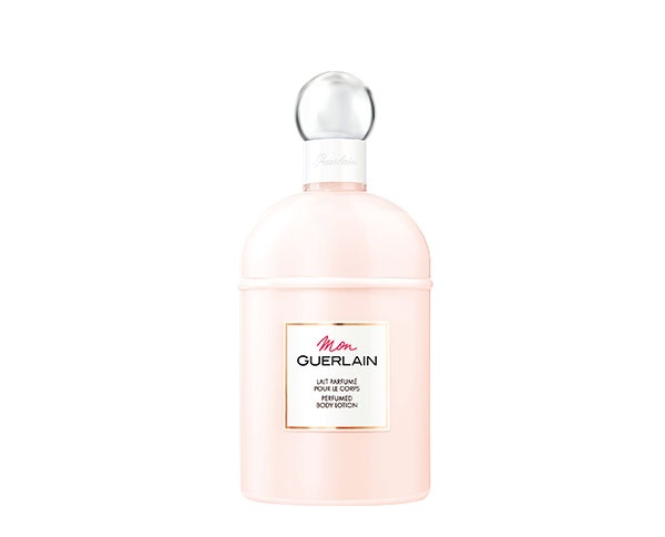 بشرة ساتينية مع الكريمات المعطرّة للجسم