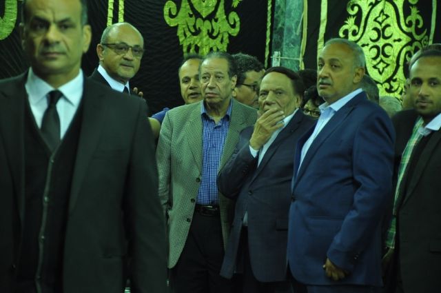 بالصور - ميرفت أمين ويسرا من دون ماكياج.. وحراسة مشددة على عادل إمام!