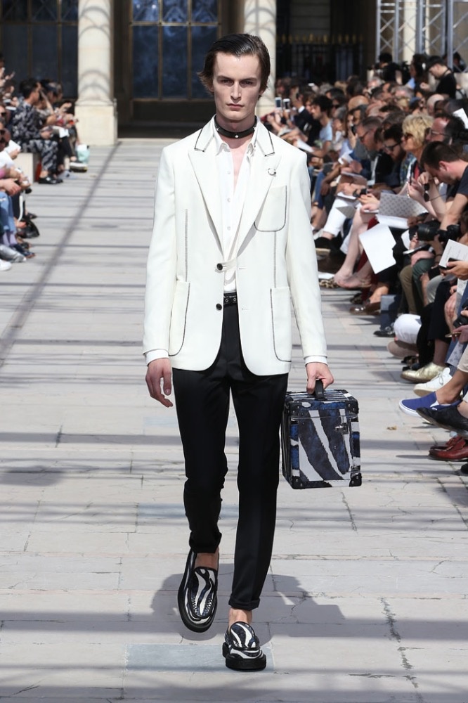 العريس الأنيق