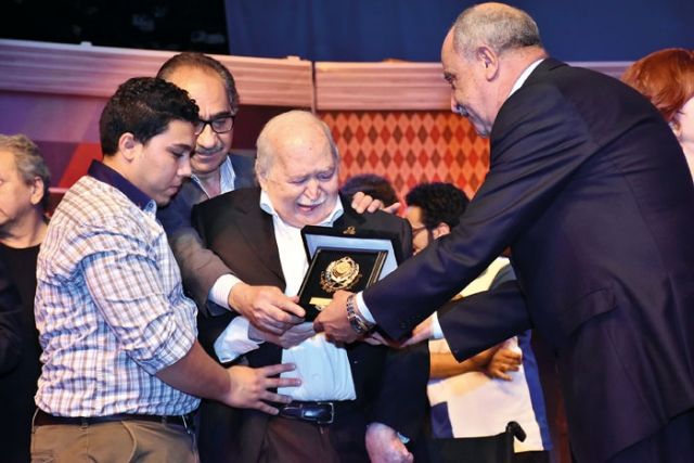 تكريم سمير خفاجي 
