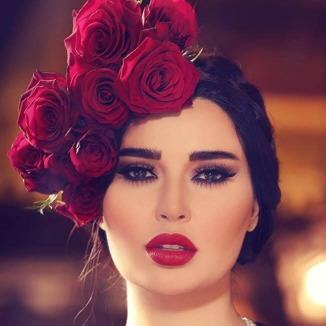 بالصور - سيرين عبد النور بلا مكياج في مرة نادرة... هل تغيرت كثيراً؟!