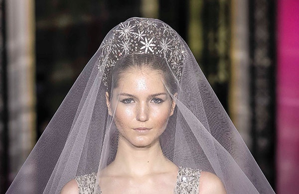 أكسسوارات الشعر ليومك المنتظر