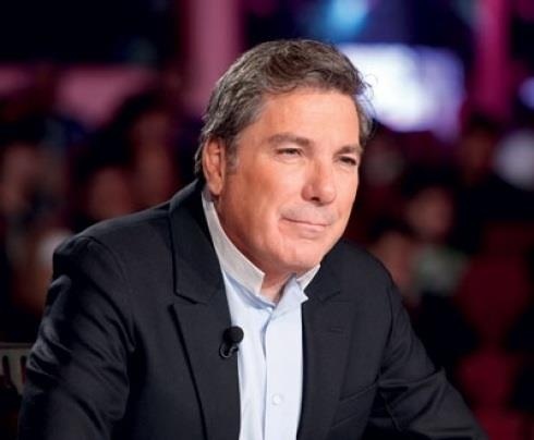 بالفيديو - علي جابر ينفذ تحدي مشترك Arabs got talent.. وردّ فعله يدهش الجميع!