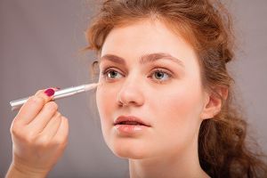 فن تمويه العيوب في الماكياج