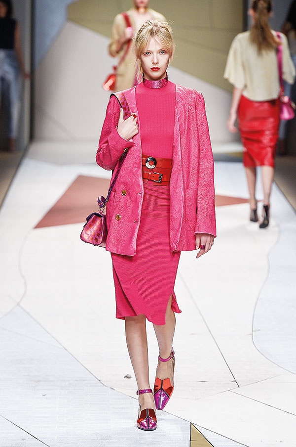 لون السعادة La vie en Rose