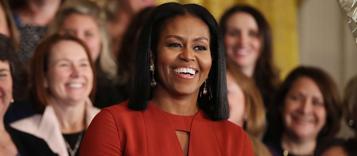 ميشال أوباما تخرج عن صمتها... لهذا السبب شعرت بالانزعاج عندما تلقيت هدية ميلانيا ترامب