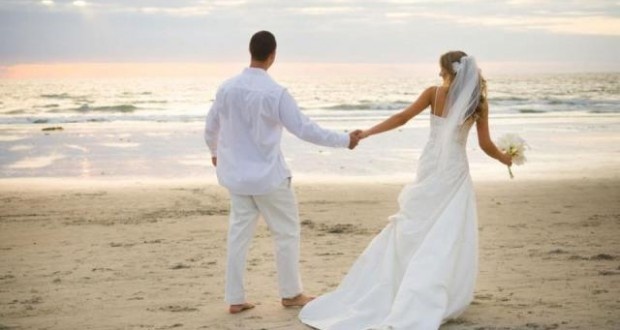 عروس تفسخ شهر العسل وتطلب الطلاق بعد زفاف من الخيال... لن تصدقوا السبب!