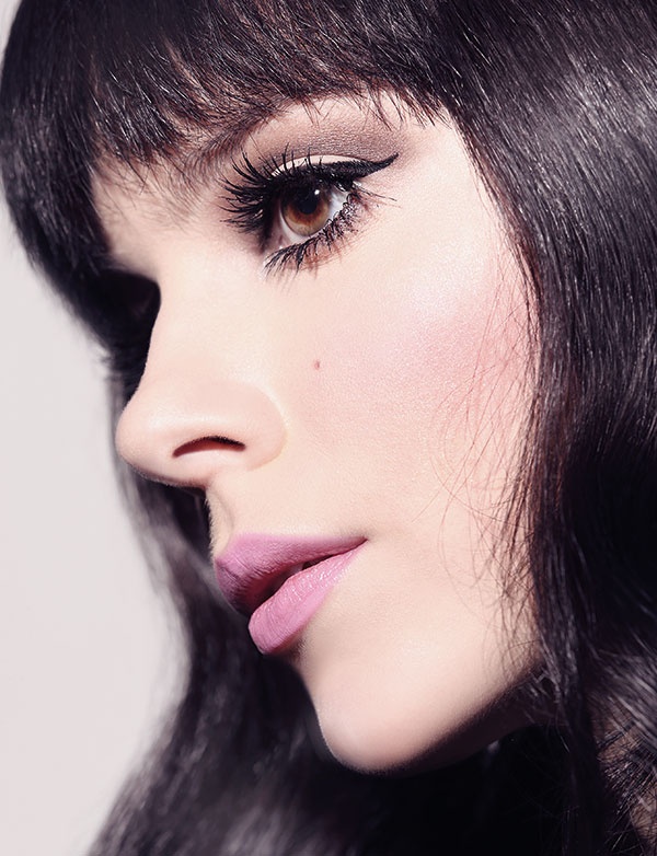 إليك كل ما تحتاجينه لإطلالة مصقولة طوال اليوم