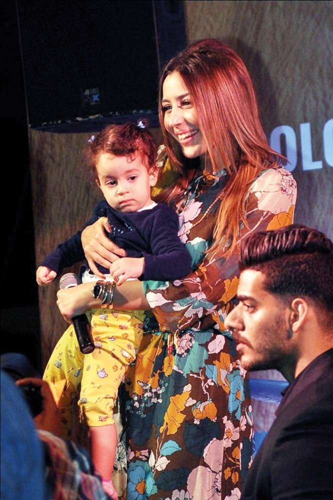 تألق جنات وتكريم أحمد سعد