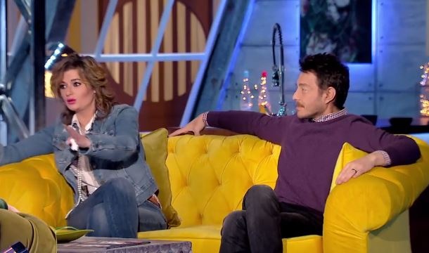 بالفيديو - زوجة أحمد زاهر تكشف سراً غريباً عن حياتهما