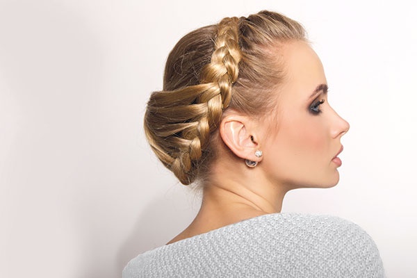 8 خطوات سهلة لتسريحة عملية من Pantene