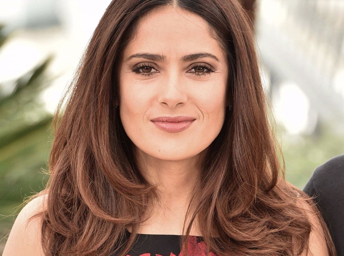 بالصور- سلمى حايك بإطلالة غريبة ومفاجئة... شاهدوا ماذا فعلت وصدمت الجميع