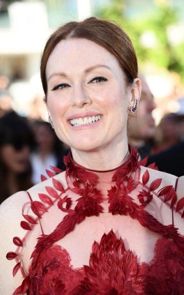 Julianne Moore in Chopard