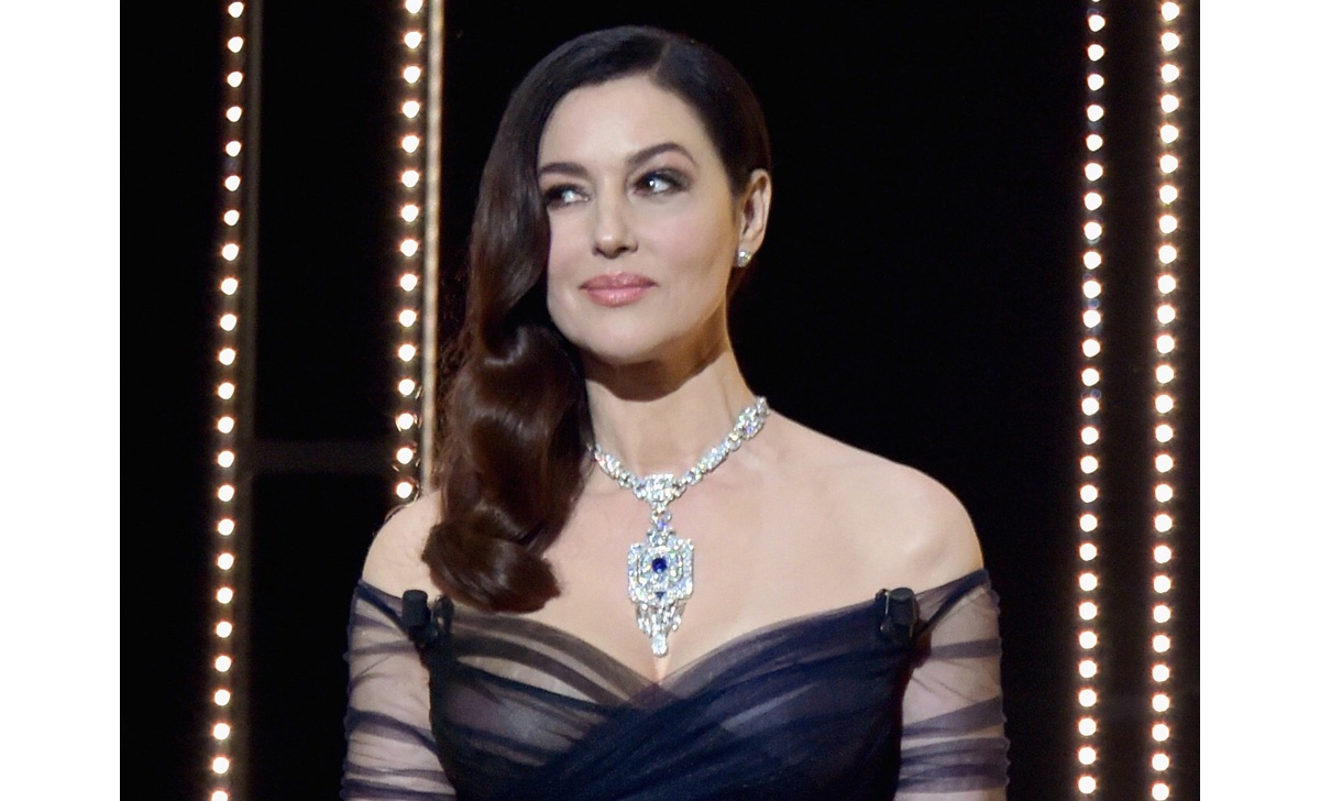 Monica Bellucci in Cartier Monica Bellucci in Cartier