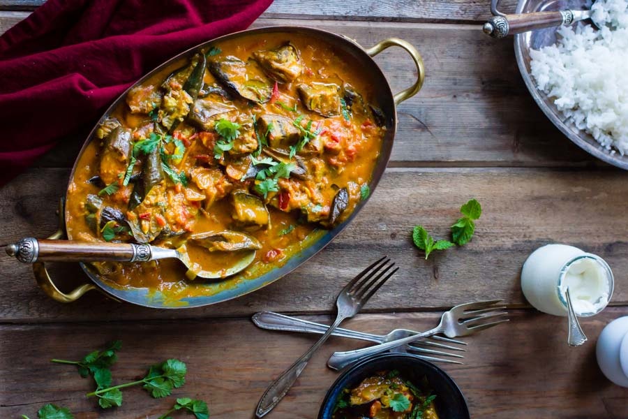 الباذنجان بالكاري والارز وصفة مميزة وسريعة لافطار مميز.. جربوها