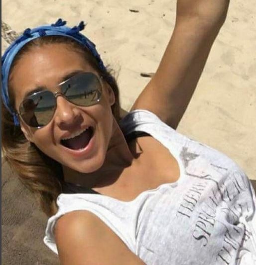 فيديو من الكواليس - نيللي كريم من دون ماكياج وتستعرض ليونتها بثقة