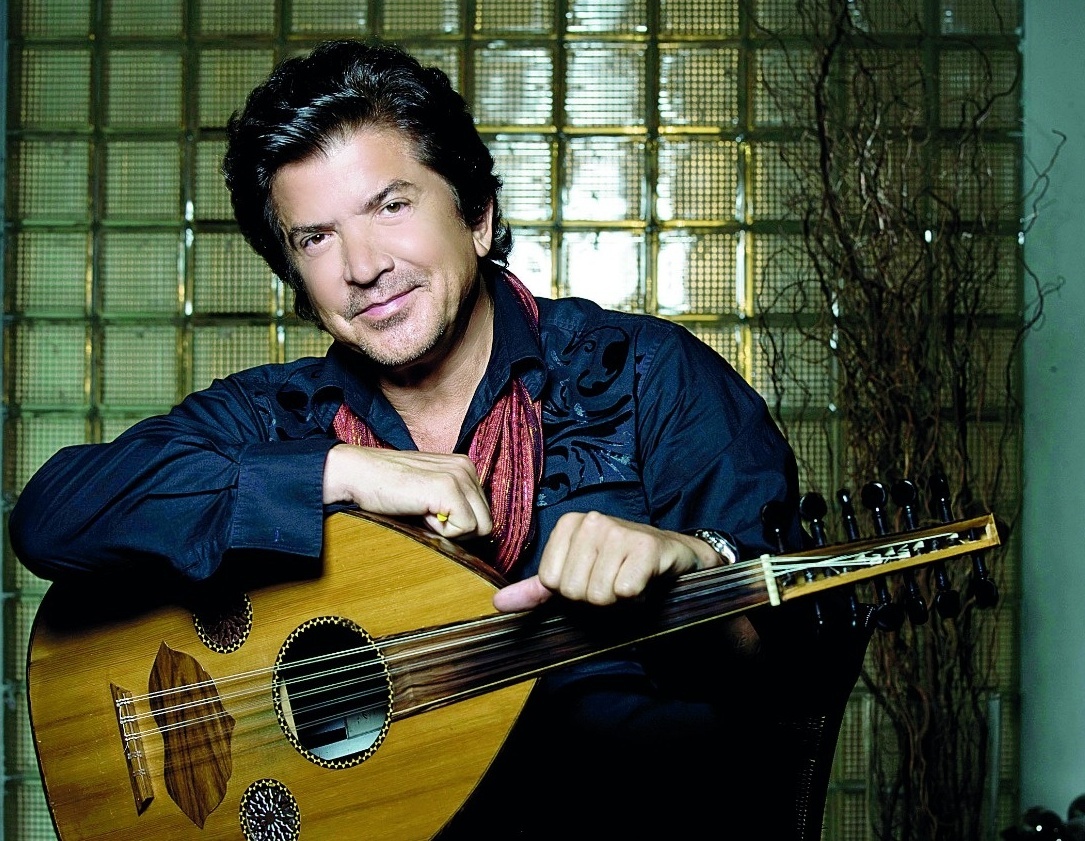 كيف يمضي وليد توفيق شهر رمضان المبارك؟ وما قصة العمرة؟