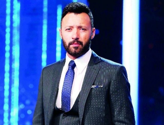 كيف يمضي أحمد فهمي شهر رمضان المبارك؟  وما قصة الاستديو؟