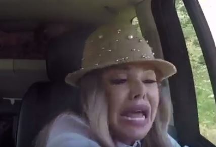 بالفيديو - رزان مغربي تنهار وتصرخ بشكل هستيري من دون شتائم.. شاهدوا ردّ فعلها الغريب بعد اكتشاف المقلب!!