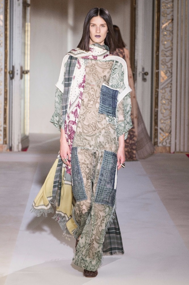 عباءات قبلية وعملية للشهر الفضيل