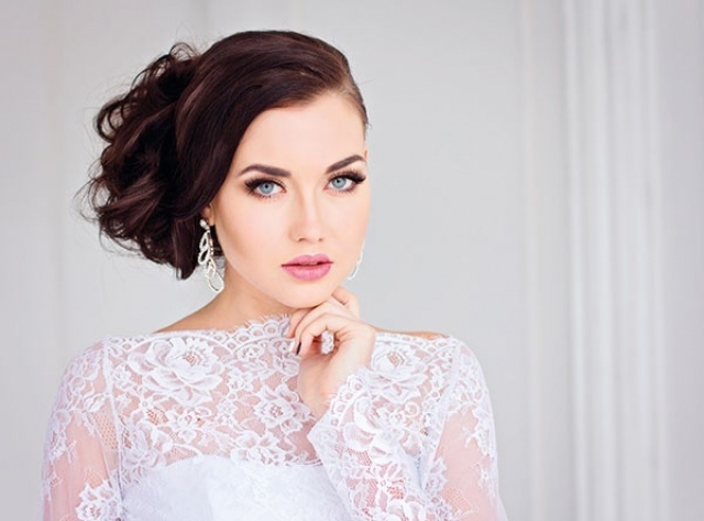 الشوكولا وأطعمة أخرى لذيذة لبشرة مشرقة في يوم زفافك!