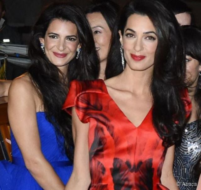 بالصورة- بعد والدتها شقيقة أمل كلوني تقدّم لها هدية غير متوقّعة... بسيطة ومعبّرة