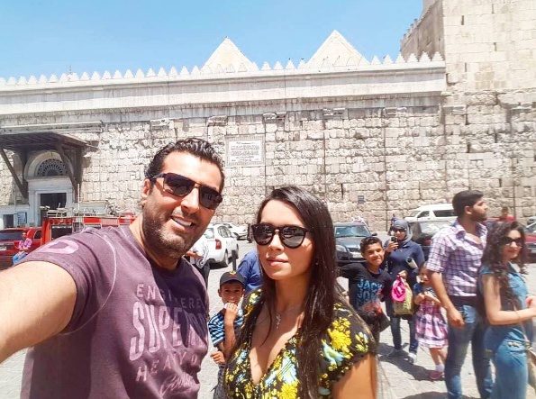 بالصور - باسم ياخور وزوجته الفاتنة حزينان جداً وكلمات مؤثرة... اليكم التفاصيل!