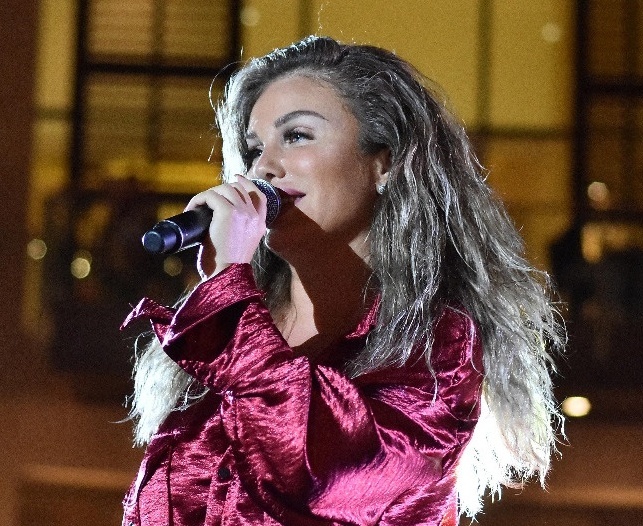 بالصور - إطلالة مختلفة لنيكول سابا في رمضان.. شاهدوا ماذا ارتدت!؟