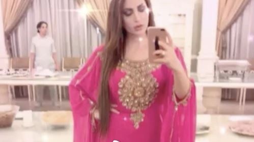 بالفيديو نسرين طافش وإطلالة رمضانية بلون صارخ !