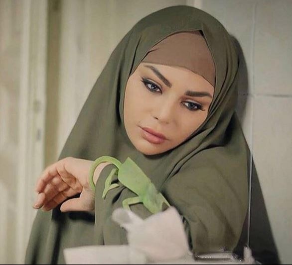 فيديو من الكواليس - هيفاء وهبي متوترة ومرعوبة من الحرباية.. شاهدوا كيف كان شكلها!؟