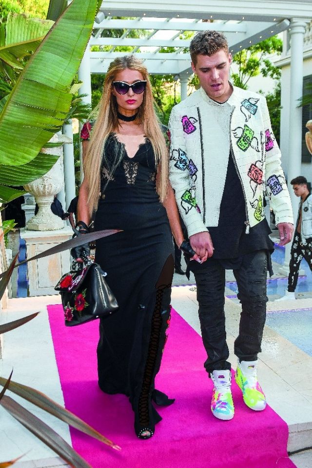 باريس هيلتون وكريس زيلكا