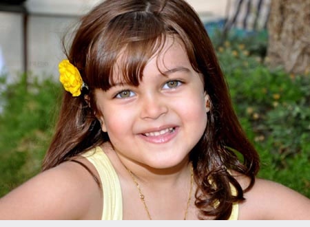 بالصور - هل تذكرون الطفلة جنا؟ لن تصدقوا شكلها بعد أن غيرت ملامحها!!