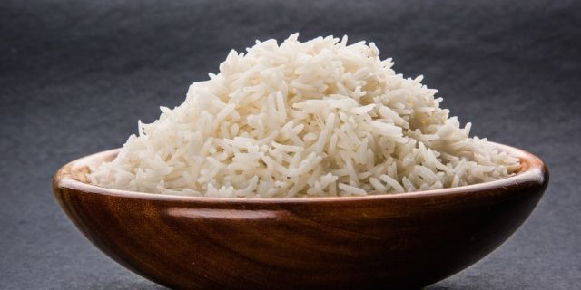 مدهش - هذه الحيلة تساعدك على إنقاذ الأرز بعد احتراقه... 3 خطوات ويصبح جاهزاً للأكل