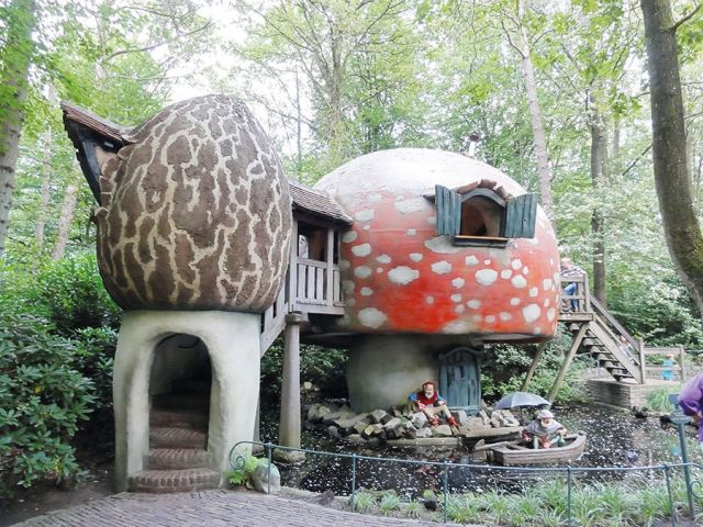 إفتيلينغ في هولندا وعوالم قصص الأطفال