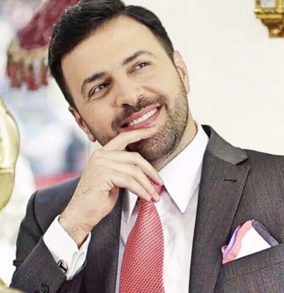 بالفيديو - شاهدوا جبل «الهيبة» يرقص أثناء قيادته السيارة... لاحظوا طرافته